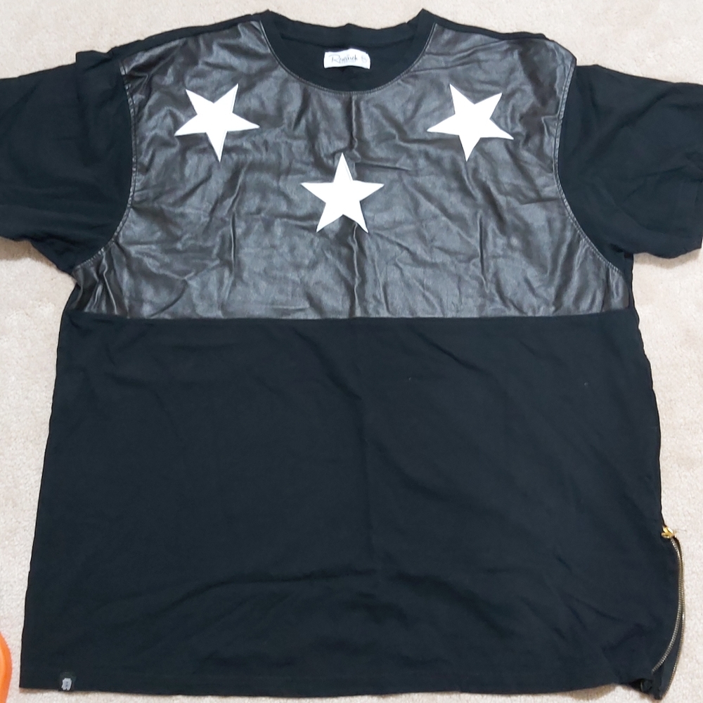 Black tee